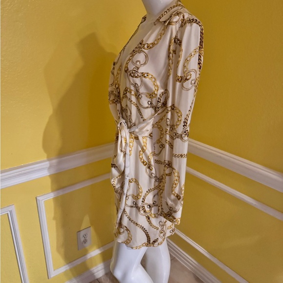 L'AGENCE White and Gold Chain Pattern Blouse - Picture 5 of 16